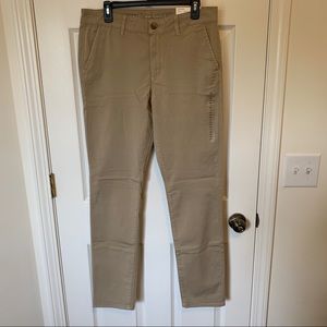 NWT American Eagle skinny khaki pants